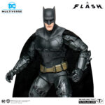 Figura articulada de 18cm del personaje BATMAN THE FLASH MOVIE DC MULTIVERSE de MCFARLANE TOYS