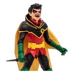 Damian Wayne Robin es un personaje ficticio que aparece en los cómics estadounidenses publicados por DC Comics. Es el hijo de Batman y Talia al Ghul, y el nieto de Ra's al Ghul. Es un luchador experto, maestro de las artes marciales y un experto en tácticas. En la historia de DC vs Vampires, Damian Wayne es uno de los héroes que se enfrentan a la amenaza de los vampiros. Es mordido por Nightwing, quien ha sido convertido en un vampiro y se ha convertido en el líder de los vampiros.