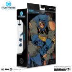 Figura de acción artiuclada de 17 cm del personaje BATMAN BATTLE DAMAGE DC MULTIVERSE de MCFARLANE TOYS