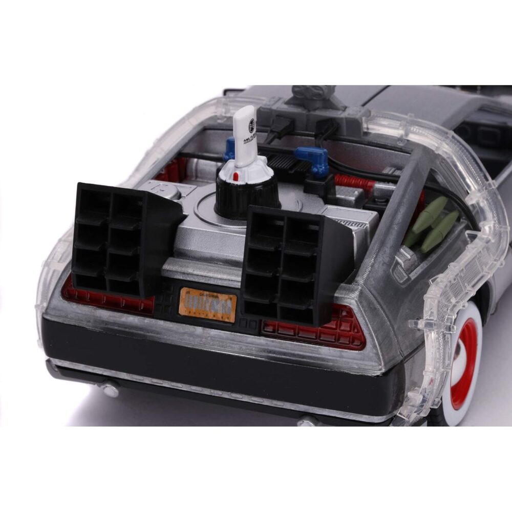 DELOREAN TIME MACHINE BACK TO THE FUTURE III 1/24