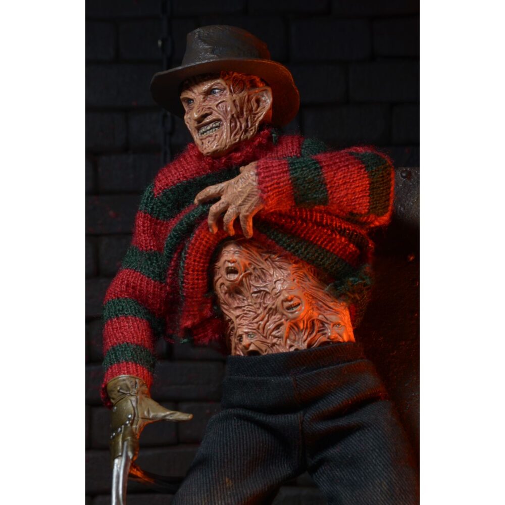 Figura de acción articulada de 17 cm del personaje FREDDY KRUEGER CLOTHED. PESADILLA EN ELM STREET 3 de NECA