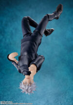 Figura de acción articulada de 15 cm del pesonaje SATORU GOJO JUJUTSU KAISEN SH FIGUARTS (JUJUTSU TECHNICAL HIGH SCHOOL) de TAMASHII NATIONS