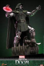 Figura de acción articulada de 30 cm del personaje DOCTOR DOOM COMIC MASTERPIECE 16 HOT TOYS de SIDESHOW