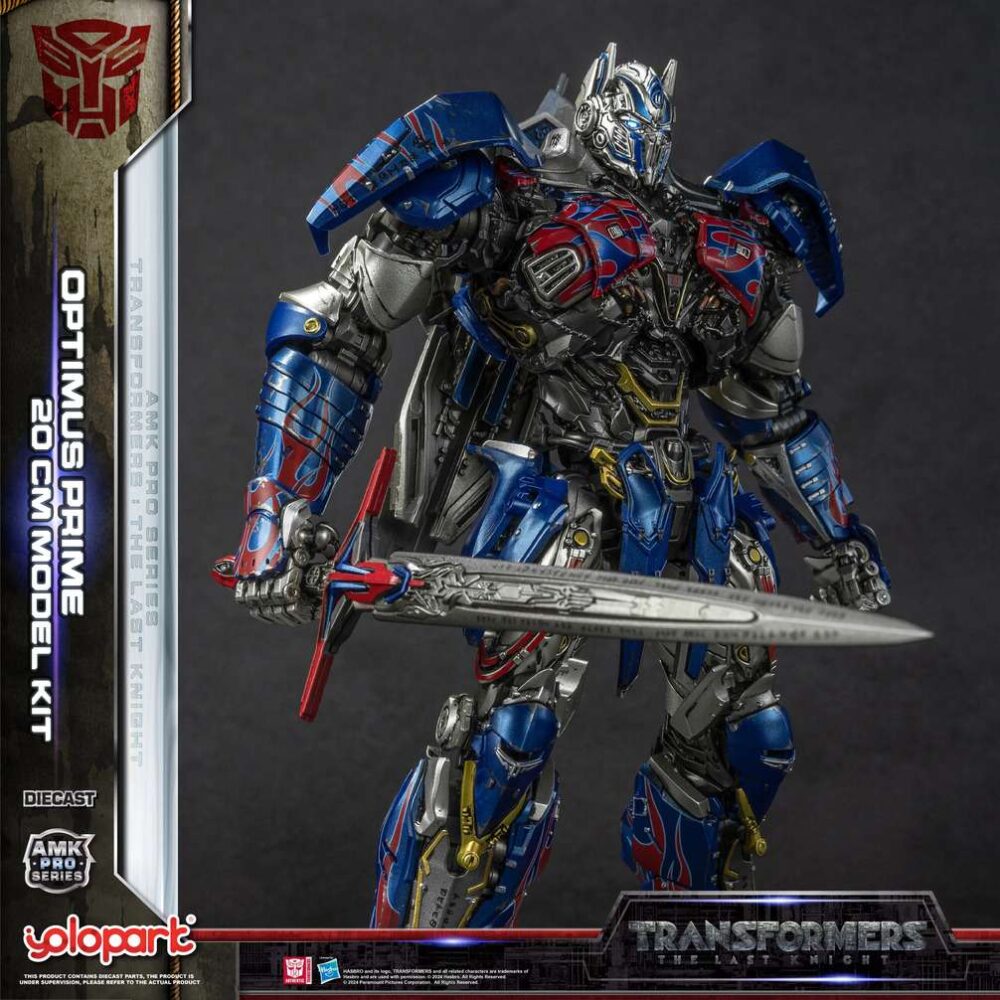 Maqueta articulada de 20 cm del personaje OPTIMUS PRIME (OVERSEA VERSION) AMK PRO SERIES TRANSFORMERS THE LAST KNIGHT de la marca YOLOPACK