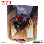 Estatua de PVC del pesonaje ESTATUA MILES MORALES 1/10 (MILES MORALES SPIDER-MAN Nº 1) de MCFARALNE TOYS