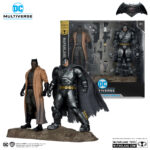 Pack de dos figuras de accion articuladas de 17 cm de los personaje BATMAN ARMOR SUIT AND BATMAN KNIGHTMARE COLLECTOR EDITION GOLD LABEL de MCFARLANE TOYS