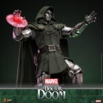 Figura de acción articulada de 30 cm del personaje DOCTOR DOOM COMIC MASTERPIECE 16 HOT TOYS de SIDESHOW