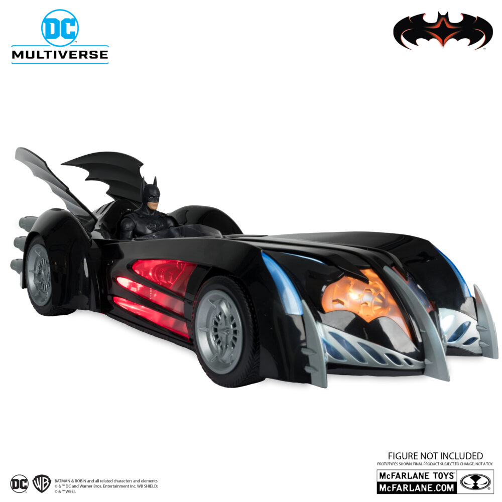 Vehículo de acción de 50 cm de BATMOBILE BATMAN & ROBIN DC MULTIVERSE de la marca Mcfarlane toys