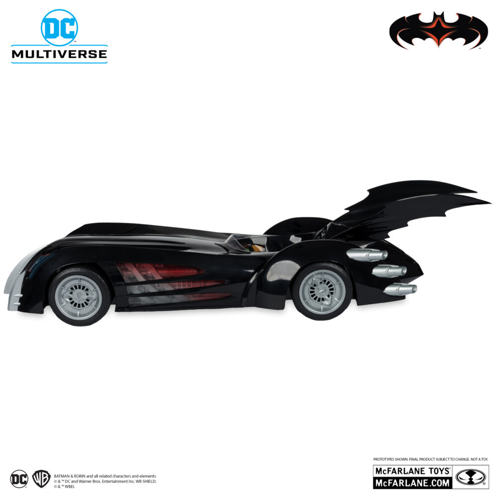 Vehículo de acción de 50 cm de BATMOBILE BATMAN & ROBIN DC MULTIVERSE de la marca Mcfarlane toys