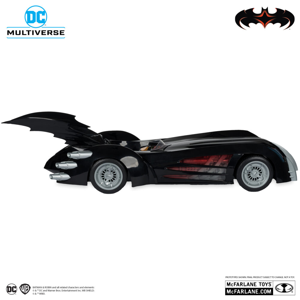 Vehículo de acción de 50 cm de BATMOBILE BATMAN & ROBIN DC MULTIVERSE de la marca Mcfarlane toys