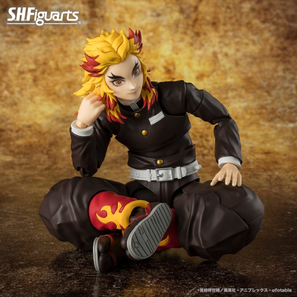 Figura de acción articulada de 15 cm del personaje KYOJURO RENGOKU DEMON SLAYER SH FIGUARTS de Tamashii Nations