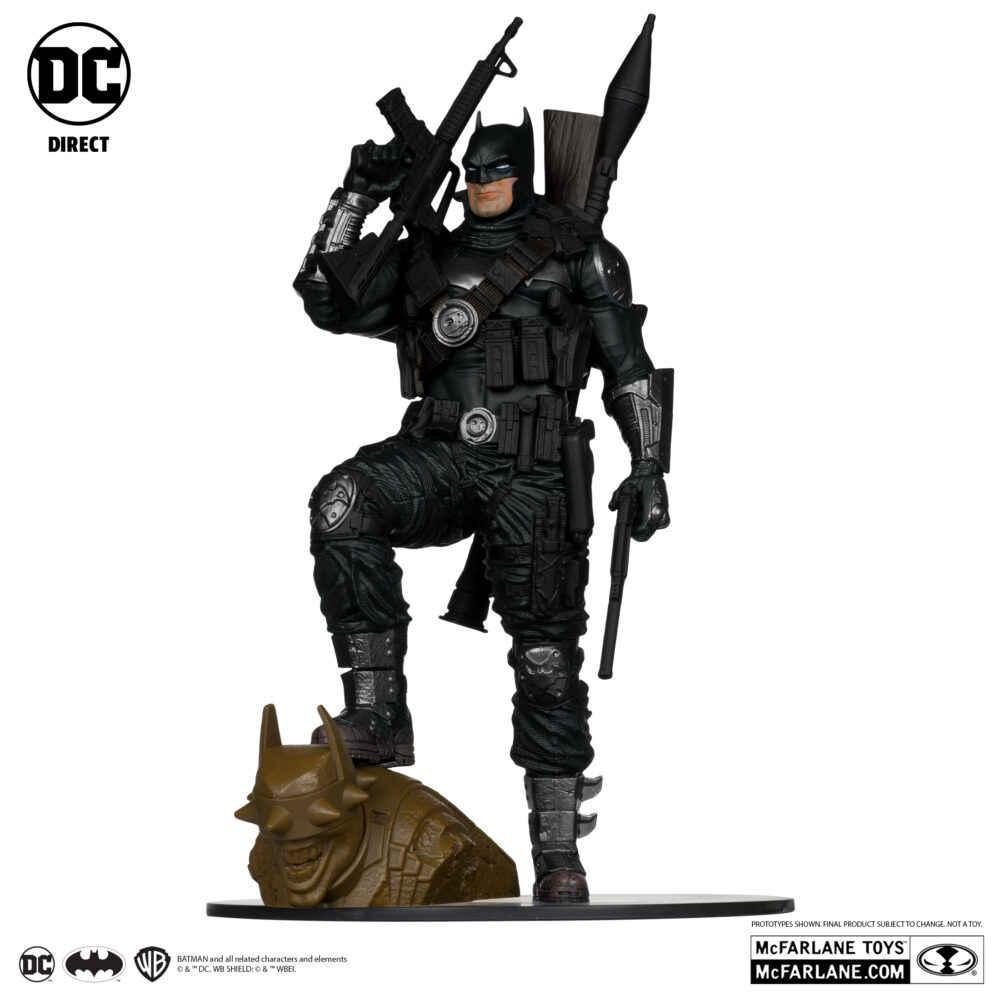 Estatua de 30 cm del personaje ESTATUA 1:6 THE GRIM KNIGHT DARK MULTIVERSE GOLD LABEL de la marca MCFARLANE TOYS