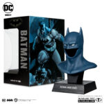 RÉPLICA 1/3 MÁSCARA DE BATMAN HUSH de la marca MCFARLANE TOYS