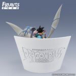 Estatua de 25 cm del los personajes SON GOKU & SUPREME KAI DRAGON BALL DAIMA FIGUARTS ZERO de TAMASHII NATIONS