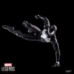 Figura de acción articulada de 16 cm del personaje PETER PARKER BLACK SUITE GAMERVERSE MARVEL LEGENDS de HASBRO