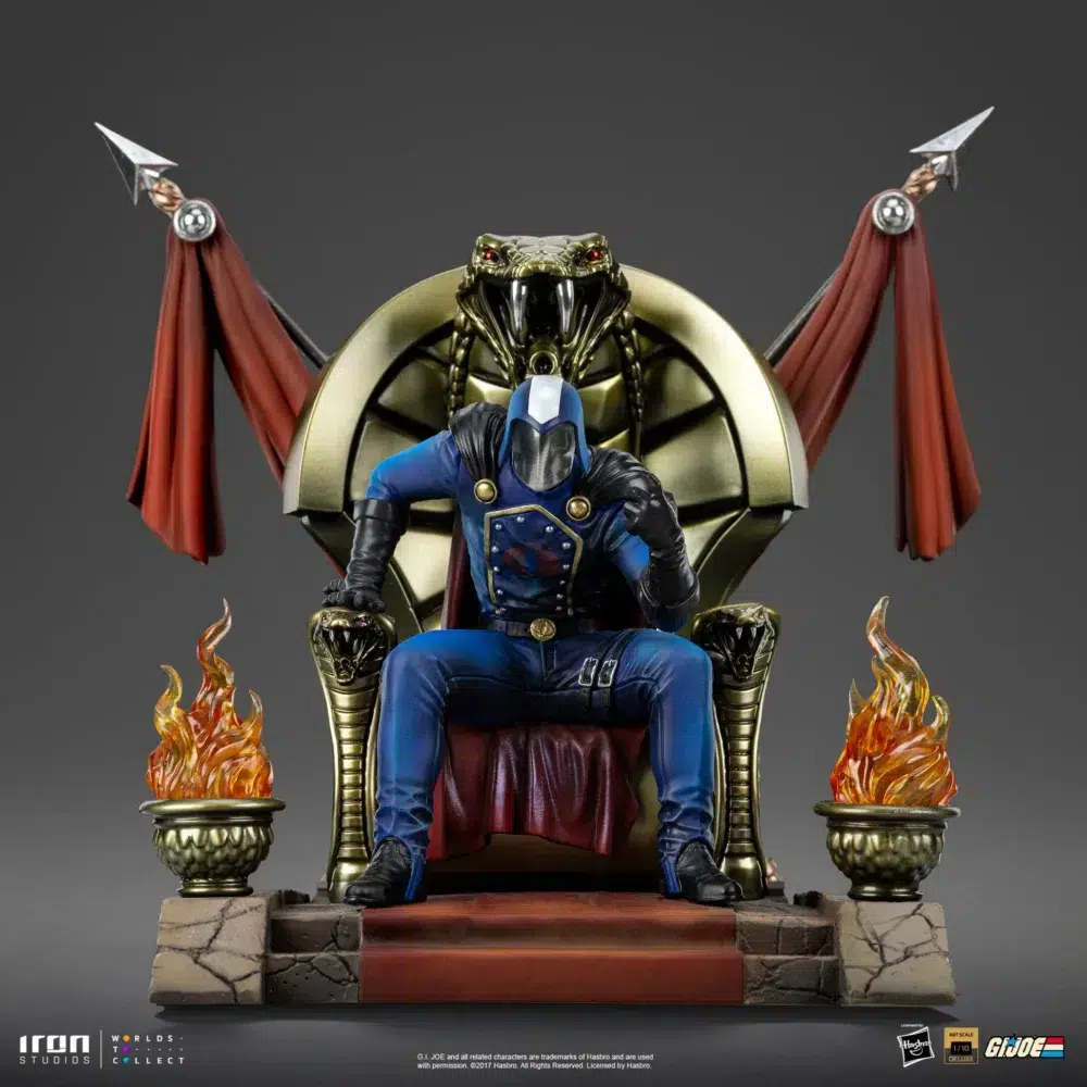 COBRA COMMANDER GI JOE ART SCALA 1/10. Domina el miedo y el caos con esta impactante estatua del Comandante Cobra, creada por Iron Studios en escala 1/10. Inspirada en la clásica serie G.I. Joe, esta detallada pieza de colección captura al implacable líder de Cobra con su icónico equipo de batalla, irradiando poder, amenaza y control. Con su característico casco, su capa ondulante y su imponente pose, el Comandante Cobra se yergue sobre una base temática que evoca el campo de batalla de su eterna lucha contra el equipo de G.I. Joe. Cada elemento de la estatua está cuidadosamente esculpido y acabado, manteniéndose fiel a la estética clásica que los fans conocen y adoran. Fabricada con resina de alta calidad y pintada a mano, esta pieza es imprescindible para los fans de G.I. Joe y los coleccionistas de iconos nostálgicos de la cultura pop.