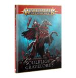 SOULBLIGHT GRAVELORDS: DEATHRATTLE SKELETONS. Los Necroseñores Pudrealmas son vampiros tiránicos que ven a los mortales como poco más que presas con las que saciar su sed de sangre. Poseen una velocidad sobrenatural, una fuerza inhumana y un dominio innato de la magia de muerte. Pero, pese a todo su poder, estos vampiros están condenados a servir a Nagash, el Dios de la Muerte. En su nombre levan ejércitos enteros con toda clase de horrores espectrales, bestias aladas, sangrientos caballeros y fila tras fila de guerreros esqueléticos. El Tomo de batalla Muerte: Soulblight Gravelords es un libro esencial para coleccionistas y jugadores que quieran drenar de vida los Reinos Mortales.
