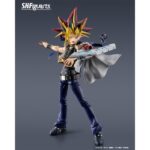 Figura de acción articulada de 16 cm del personaje YAMI YUGI YU-GI-OH DUEL MONSTERS SH FIGUARTS de Tamashii Nations