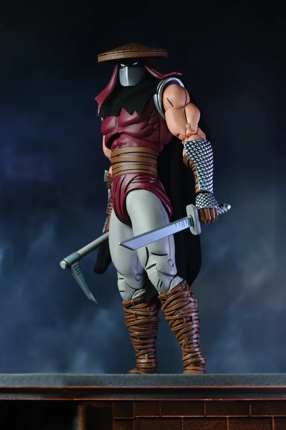 Foot assassin (classic colors) teenage mutant ninja turtles neca. Basado en los cómics originales de eastman & laird teenage mutant ninja turtles de mirage studios. Desde la historia de la ciudad en la guerra, este asesino de foot se encuentra en escala de 7 pulgadas e incluye manos extra, cabezas alternas, bomba de tiempo, armas de ninja y capa extraíble. Viene en empaques amigables con arte de caja original de kevin eastman.