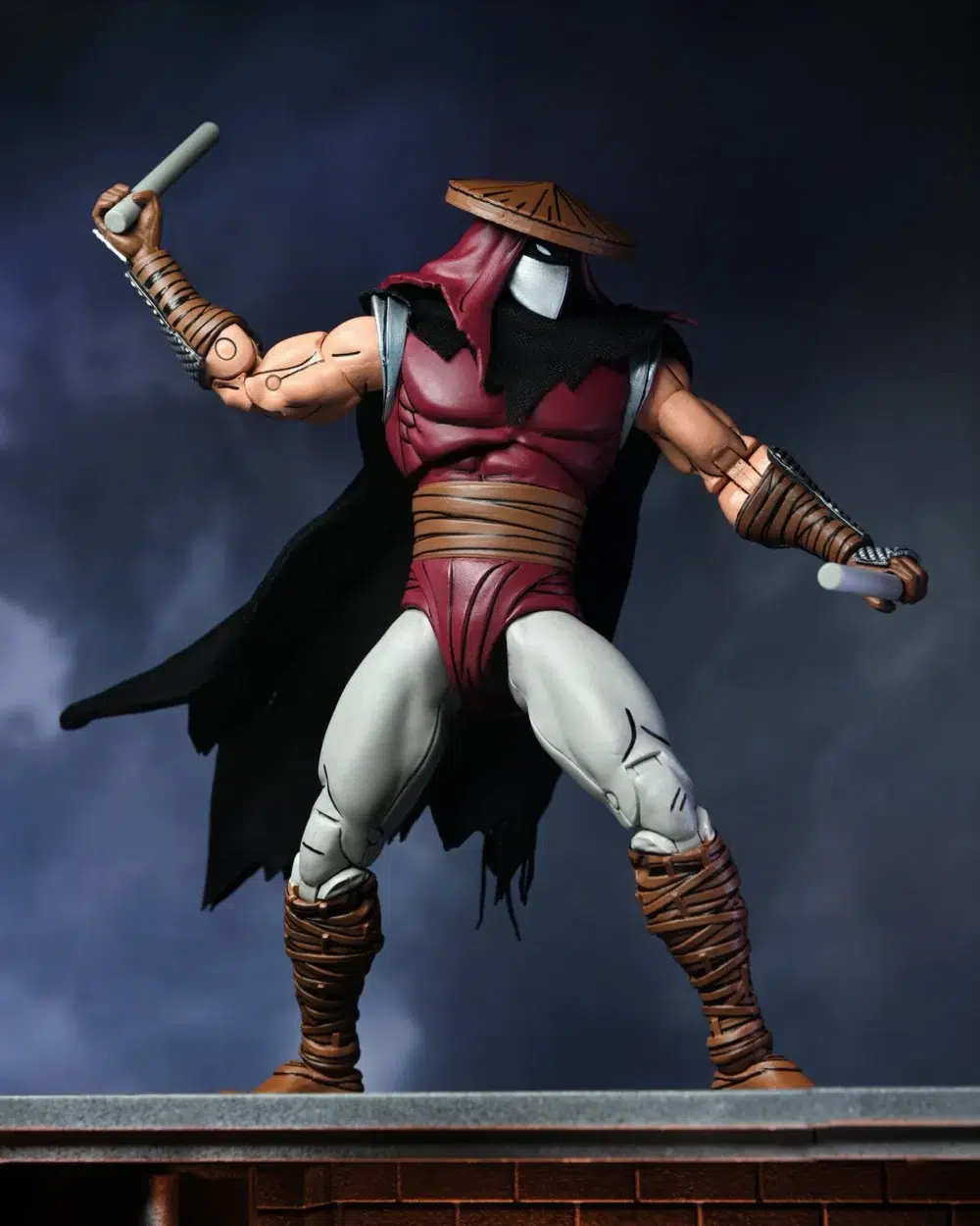 Foot assassin (classic colors) teenage mutant ninja turtles neca. Basado en los cómics originales de eastman & laird teenage mutant ninja turtles de mirage studios. Desde la historia de la ciudad en la guerra, este asesino de foot se encuentra en escala de 7 pulgadas e incluye manos extra, cabezas alternas, bomba de tiempo, armas de ninja y capa extraíble. Viene en empaques amigables con arte de caja original de kevin eastman.