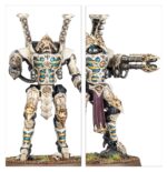 WARPFLAME THRALLBAND: THOUSAND SONS BATTLEFORCE. Los Hechiceros de los Mil Hijos lideran a sus tropas con la habilidad de un marionetista, moviéndolas por el campo de batalla como piezas sobre un tablero que solo ellos pueden ver. Los Marines Rúbrica, ataviados con servoarmaduras y armaduras Exterminador, marchan al unísono junto a enormes Robots Sekhetar, constructos infernales imbuidos de potentes conjuros. Esta completa caja contiene una fuerza de los Mil Hijos para Warhammer 40,000. Liderados por tres Hechiceros Exaltados y apoyados por Robots Sekhetar y Exterminadores Escarabeo Oculto, son una fuerza letal en manos de un general capaz. Completa la fuerza una unidad de Marines Rúbrica, ideales para tomar objetivos y reforzar tu potencia de fuego con sus armas pesadas y especiales. Los Robots Sekhetar están armados con lanzallamas pesados disformes, baterías fuego infernal y rifles de fusión piroflujo. El rifle de fusión piroflujo puede cambiarse por un proyector de llamas disformes y una terrible garra de energía. Los Marines Rúbrica pueden equiparse con bólteres infierno o lanzallamas disformes. Uno puede montarse con un letal cañón cosechaalmas y otro puede portar un Icono de llamas. El Aspirante Hechicero que los lidera puede equiparse con una pistola bólter infierno o una pistola de llamas disformes, como el resto de la unidad. Los Exterminadores Escarabeo Oculto están armados con combibólteres infierno y un khopesh prosperiano. Una miniatura puede equiparse con un lanzallamas pesado disforme, un cañón cosechaalmas o una batería fuego infernal. El Hechicero Escarabeo Oculto con báculo puede equiparse con un combibólter infierno o un khopesh prosperiano. Independientemente de cómo elijas montarlos, esta caja es un modo fantástico de empezar un ejército de Mil Hijos o ampliar tu colección con un versátil set de impresionantes miniaturas al tiempo que ahorras, si lo comparas con comprar cada kit por separado. La caja también trae en primicia las miniaturas de Robots Sekhetar.