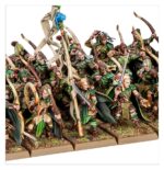 WOOD ELF REALMS BATTALION. Los ejércitos de los Elfos Silvanos se alzan de forma natural en tiempos de guerra. Tropas de toda índole convergen el centro del conflicto y sus gentes de a pie desempolvan los arcos largos y las lanzas para ponerse al servicio de sus Señores del Claro. Incluso los más humildes guerreros poseen una gracia y una habilidad que los convierten en una amenaza para cualquier enemigo. Con esta caja puedes montar el núcleo de un ejército de Wood Elf Realms para Warhammer: The Old World. Los Wild Riders y las Sisters of the Thorn, su caballería de élite, lideran la carga mientras los Wildwood Rangers y la Eternal Guard actúan como tropas de choque. Una numerosa unidad de la Glade Guard, armada con Asrai longbows, brinda apoyo al resto del ejército. Los Wildwood Rangers o la Eternal Guard pueden montarse como una unidad grande o como dos unidades de diez guerreros, cada una con su propio champion, standard bearer y musician opcionales. Las cabezas y armas son intercambiables y la Eternal Guard puede equiparse con escudos opcionales.