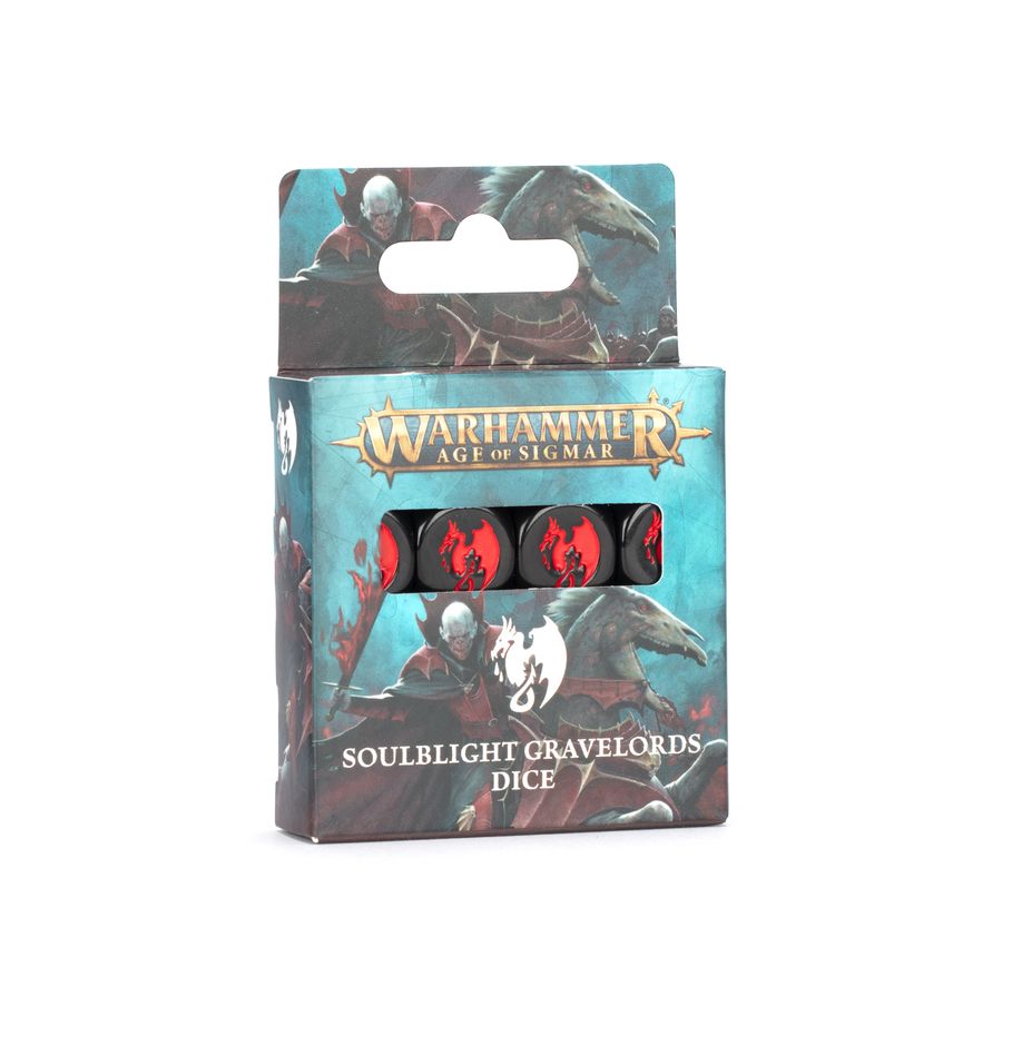 Soulblight gravelords dice. Los ejércitos de los necroseñores pudrealmas marchan a la guerra bajo la atenta mirada de sus amos vampiros, avanzando sin cesar y aniquilando sin titubear a sus enemigos mortales. Este juego de 16 dados de seis caras con bordes redondeados para usar en partidas de warhammer age of sigmar presenta la temática de los necroseñores pudrealmas. Están fabricados en plástico acrílico negro con muescas y diseños en tinta roja, y miden 16 mm de arista. Las caras del 1 al 5 presentan los puntos tradicionales y la cara del 6 está decorada con el temible icono de los necroseñores pudrealmas.