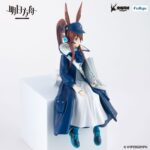 AMIYA NEWSGIRL ARKNIGHTS NOODLE STOPPER. Del videojuego para smartphones "Arknights" llega la figura Amiya Newsgirl Version. Mide 16 cm y pertenece a la colección Noodle Stopper de Furyu. Está fabricada en ATBC-PVC y ABS. Como es característico de esta línea, la figura está diseñada para colocarse sobre bordes de mesas o estanterías. 