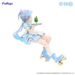 Furyu presenta, dentro de la colección Noodle Stopper, la figura de Luo Tianyi con un atuendo de camarera. Está basada en la primera cantante virtual de Vocaloid china, tiene una altura aproximada de 13 cm y está fabricada con ATBC-PVC y ABS.