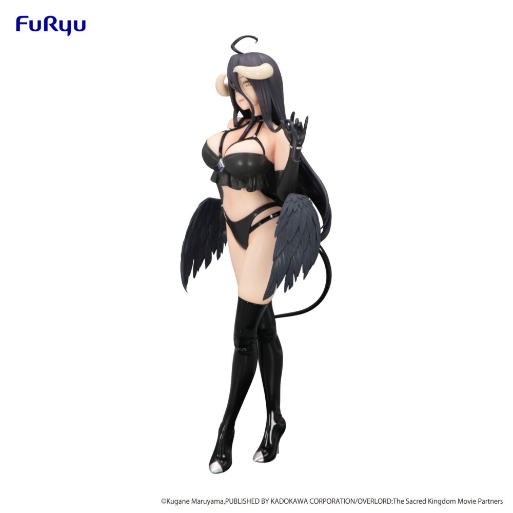 Albedo overlord bicute dark. Se incorpora a la colección bicute dark de furyu la figura de albedo. Tiene una altura de 26 cm y está basada en su aparición en el anime "overlord". Está fabricada con atbc-pvc y abs.
