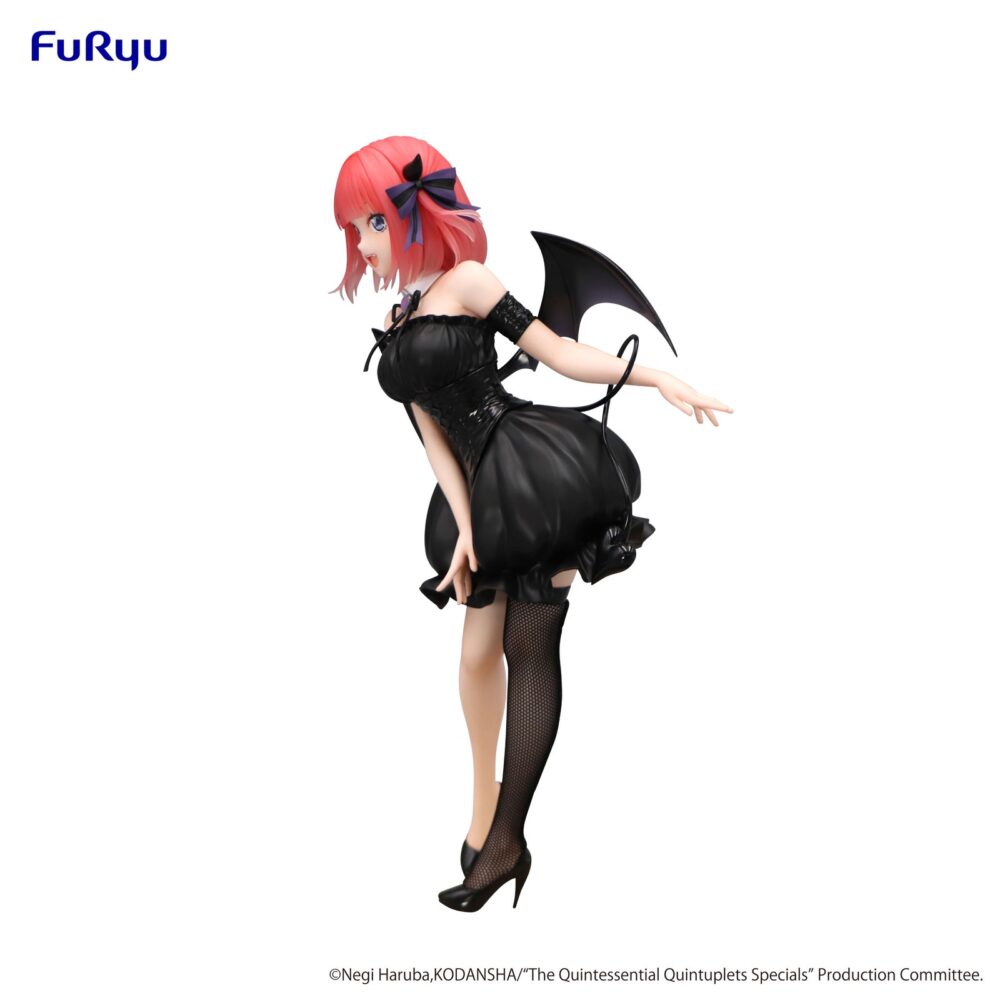 Dark nakano nino the quintessential quintuplets specials bicute. De la película "the quintessential quintuplets specials 2" se incorpora la figura de nakano nino a la colección bicute dark de furyu. Tiene una altura de 24 cm y está fabricada con atbc-pvc, abs y fibras de poliéster.