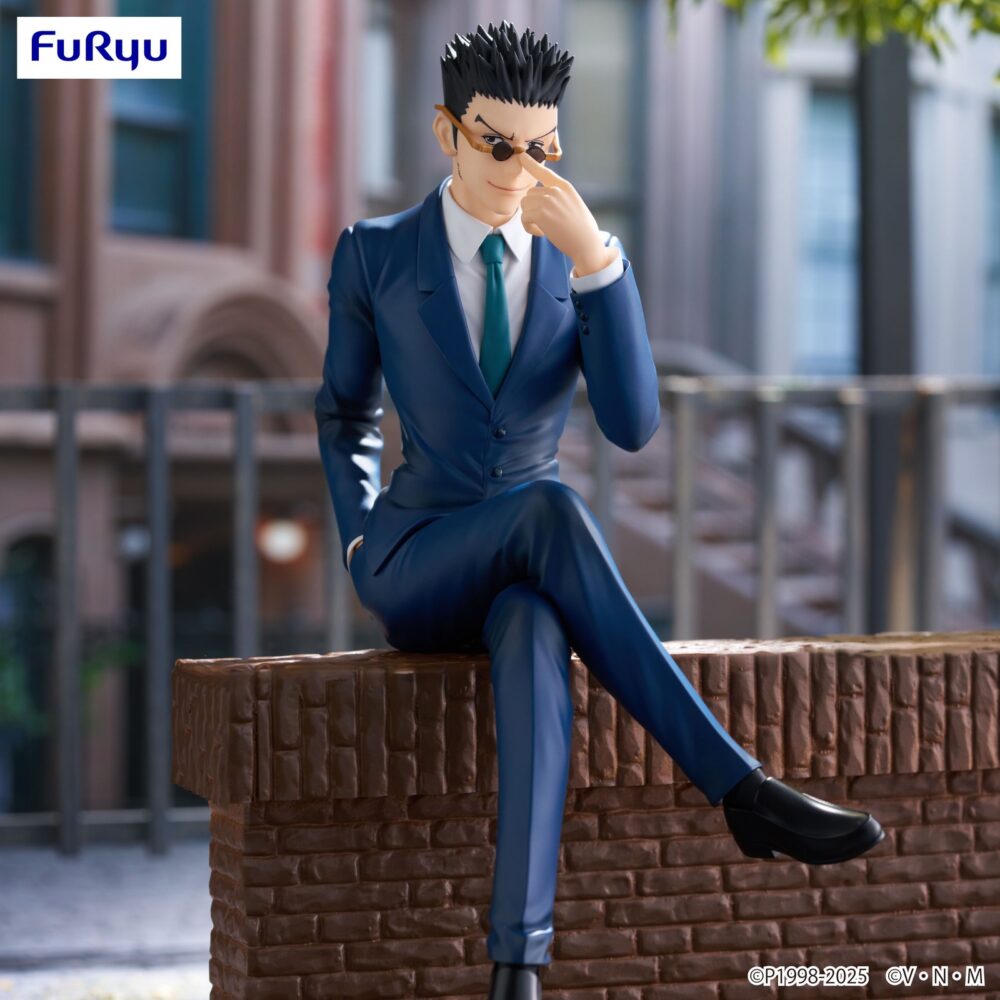 Leorio hunter x hunter noodle stopper. La figura de leorio paradinight se une a la colección noodle stopper de furyu. Mide 17 cm, está basada en el personaje del anime "hunter x hunter" y fabricada atbc-pvc. Como es característico de esta línea, la figura está diseñada para colocarse sobre bordes de mesas o estanterías.  