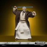Esta figura inspirada en el personaje de Ben (Obi-Wan) Kenobi, de Star Wars: Una nueva esperanza, mide 9,5 cm y es una increíble adición a toda colección. Inspiradas en la línea original, estas figuras coleccionables y sus embalajes cuentan con detalles y diseños premium. Asimismo, la decoración alcanza el nivel de un objeto de colección que los fans conocen y aman. ¡Que la Fuerza te acompañe!