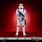 Esta figura inspirada en un Soldado de asalto, de Star Wars: Una nueva esperanza, mide 9,5 cm y es una increíble adición a toda colección. Inspiradas en la línea original, estas figuras coleccionables y sus embalajes cuentan con detalles y diseños premium. Asimismo, la decoración alcanza el nivel de un objeto de colección que los fans conocen y aman. ¡Que la Fuerza te acompañe!