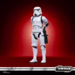 Esta figura inspirada en un Soldado de asalto, de Star Wars: Una nueva esperanza, mide 9,5 cm y es una increíble adición a toda colección. Inspiradas en la línea original, estas figuras coleccionables y sus embalajes cuentan con detalles y diseños premium. Asimismo, la decoración alcanza el nivel de un objeto de colección que los fans conocen y aman. ¡Que la Fuerza te acompañe!