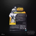 STAR WARS THE BLACK SERIES MAGNAGUARD. La línea Star Wars The Black Series incluye figuras, vehículos y artículos para juego de rol inspirados en los más de 40 años de legado que nos ha dado la galaxia de Star Wars. Para que los fans puedan recrear escenas galácticas de los cómics, las películas y las series con fidelidad. Con características y detalles excelentes, la línea The Black Series personifica la calidad y el realismo que los devotos de Star Wars adoran. ¡Que la Fuerza te acompañe!