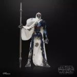 STAR WARS THE BLACK SERIES MAGNAGUARD. La línea Star Wars The Black Series incluye figuras, vehículos y artículos para juego de rol inspirados en los más de 40 años de legado que nos ha dado la galaxia de Star Wars. Para que los fans puedan recrear escenas galácticas de los cómics, las películas y las series con fidelidad. Con características y detalles excelentes, la línea The Black Series personifica la calidad y el realismo que los devotos de Star Wars adoran. ¡Que la Fuerza te acompañe!