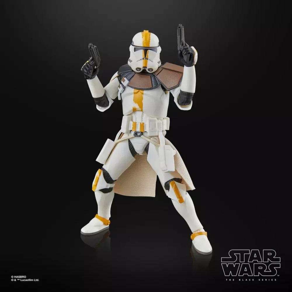La línea Star Wars The Black Series incluye figuras, vehículos y artículos para juego de rol inspirados en los más de 40 años de legado que nos ha dado la galaxia de Star Wars. Para que los fans puedan recrear escenas galácticas de los cómics, las películas y las series con fidelidad. Con características y detalles excelentes, la línea The Black Series personifica la calidad y el realismo que los devotos de Star Wars adoran. ¡Que la Fuerza te acompañe!
