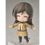 NANAMI MOMOZONO KAMISAMA KISS NENDOROID. Good Smile Arts Shanghai suma a su colección Nendoroid la figura de Nanami Momozono, protagonista optimista del anime "Kamisama Kisso". Mide aproximadamente 10 cm e incluye 3x placas faciales (sonriente, enfadada y con mueca burlona), además de 1x pañuelo, 1x figura de Mamoru y otras piezas para recrear diversas escenas. Se entrega con base incluida.