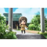 NANAMI MOMOZONO KAMISAMA KISS NENDOROID. Good Smile Arts Shanghai suma a su colección Nendoroid la figura de Nanami Momozono, protagonista optimista del anime "Kamisama Kisso". Mide aproximadamente 10 cm e incluye 3x placas faciales (sonriente, enfadada y con mueca burlona), además de 1x pañuelo, 1x figura de Mamoru y otras piezas para recrear diversas escenas. Se entrega con base incluida.