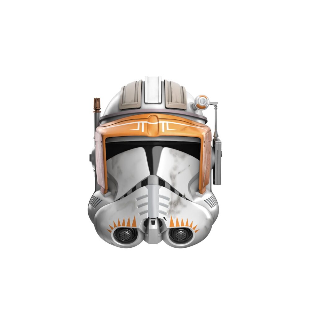 CASCO ELECTRÓNICO CLONE COMMANDER CODY BLACK SERIES STAR WARS. La línea Star Wars The Black Series incluye figuras, vehículos y artículos para juego de rol inspirados en los más de 40 años de legado que nos ha dado la galaxia de Star Wars. Para que los fans puedan recrear escenas galácticas de los cómics, las películas y las series con fidelidad. Esta casco está diseñado para verse igual a los cascos de los Clone Commander Cody, basado en su aparición en la película "Star Wars: Revenge of the Sith". Ees una increíble adición a toda colección de Star Wars y disfraz de adulto. ¡Que la Fuerza te acompañe!