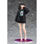 TAKINA INOUE: OVERSIZED SWEATSHIRT LYCORIS RECOIL 1/7. Phat! Company presenta esta estatua de 25 cm de altura a escala 1/7 de Takina Inoue, inspirada en la ilustración del segundo episodio del anime "Lycoris Recoil". La figura muestra a Takina en una pose frontal con una sudadera extragrande. Incluye 1x pistola como pieza adicional. Puede combinarse con CHISATO NISHIKIGI OVERSIZED SWEATSHIRT VERSION ESTATUA 25 CM LYCORIS RECOIL (se vende por separado).