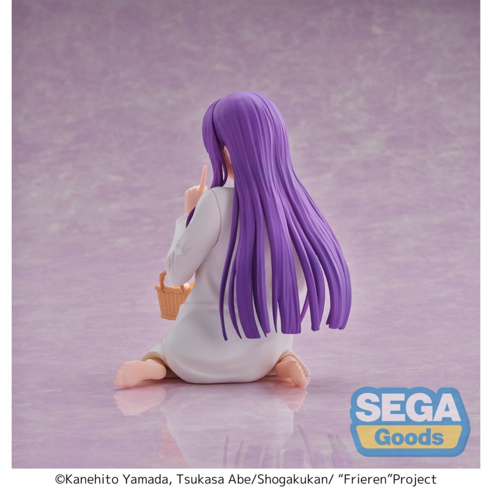 Yumemirize fern nap frieren: beyond journey´s end. Sega presenta esta figura de fern en versión "nap" dentro de la colección yumemirize, basada en su personaje del anime "frieren: beyond journey's end".   mide aproximadamente 12 cm de alto y está fabricada en pvc.   la figura muestra a fern en una postura relajada y se puede exponer junto a frieren nap version figura 21 cm frieren: beyond journey's end yumemirize (se vende por sepadao).