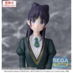 NEMU MIYAO WITCH WATCH PM PERCHING. Sega añade a su colección PM Perching esta figura de Nemu Miyao, inspirada en su aspecto en la serie manga "Witch Watch". Con una altura de 14 cm, esta figura en PVC muestra al personaje en una pose simpática y casual. Perfecta para colocar en el borde de mesas o baldas de estanterías..