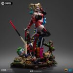 HARLEY QUINN (GOTHAM CITY SIRENS) ART SCALE 1/10. Incorpora a tu colección la elegante Estatua Art Scale 1/10 de Catwoman, inspirada en Gotham City Sirens. Esta impresionante figura de poliresina, con una altura aproximada de 22 cm, captura con precisión cada detalle del icónico personaje de DC Comics.  La estatua está hecha de resina de alta calidad y pintada a mano reflejando la astucia y el carisma de Catwoman. Perfecta para fans y coleccionistas, es una pieza imprescindible para cualquiera que quiera incorporar el cosmos a su colección.