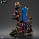 HARLEY QUINN (GOTHAM CITY SIRENS) ART SCALE 1/10. Incorpora a tu colección la elegante Estatua Art Scale 1/10 de Catwoman, inspirada en Gotham City Sirens. Esta impresionante figura de poliresina, con una altura aproximada de 22 cm, captura con precisión cada detalle del icónico personaje de DC Comics.  La estatua está hecha de resina de alta calidad y pintada a mano reflejando la astucia y el carisma de Catwoman. Perfecta para fans y coleccionistas, es una pieza imprescindible para cualquiera que quiera incorporar el cosmos a su colección.