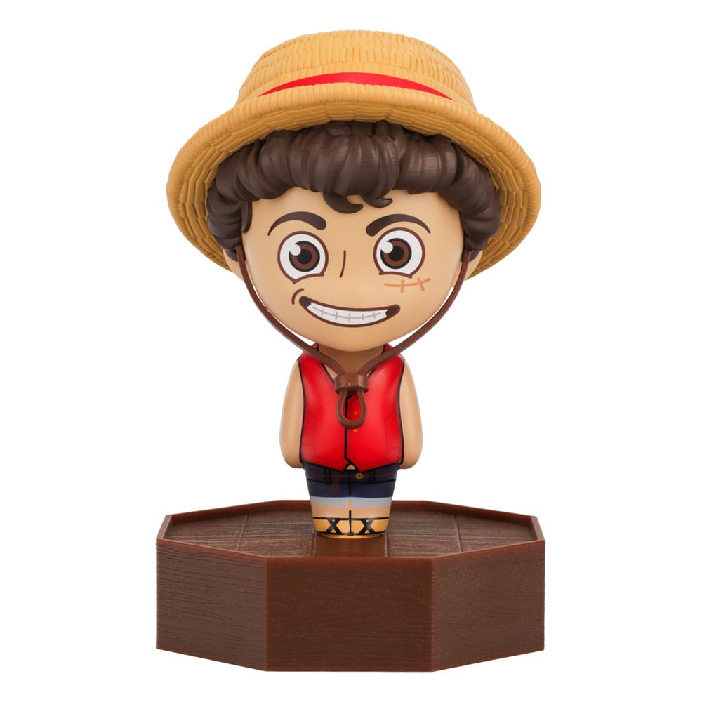 One piece lámpara icons luffy. Esta lámpara, con un diseño intrincado, presenta a luffy, el protagonista principal, de una manera única y llamativa. Fabricada con materiales de alta calidad, esta lámpara de one piece no solo es una pieza decorativa, sino también funcional, proporcionando una luz suave a cualquier habitación. Su tamaño compacto de 11 cm la hace perfecta para escritorios, estanterías o mesitas de noche. Añade un toque de encanto anime a tu espacio con esta increíble lámpara de luffy de paladone products.