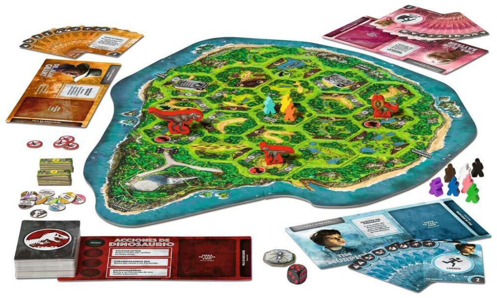 Jurassic park danger jdm.  los primeros visitantes han llegado a jurassic park para conocer los impresionantes dinosaurios. Pero el caos se ha apoderado de la isla nublar: ¡no hay electricidad y las criaturas prehistóricas están a la caza! Un jugador controlará el t-rex, el dilophosaurus y el velociraptor, que merodearán por la jungla hará atacar a los humanos. ¡los otros jugadores serán os personajes de la clásica película y lucharán en equipo para hacer que la corriente vuelva a jurassic park y escapar de la isla antes de caer presos de los dinosaurios!. Se trata de un juego de estrategia donde los humanos  deberán salvarse y llegar al helipuerto antes de que los dinosaurios eliminen a tres personaje humanos. Cuando un personaje humano es eliminado por los dinosaurios, ese jugador humano vuelve inmediatamente a jugar con un personaje humano completamente nuevo. Si éstos pueden llevar a un cierto número de personajes humanos a un lugar seguro, los humanos ganan. Pero si el jugador dinosaurio puede eliminar a 3 personajes humanos, los dinosaurios ganan.