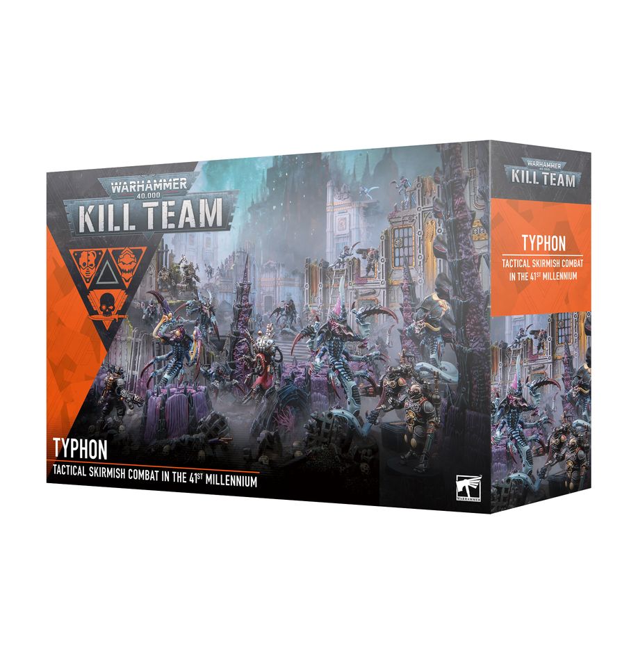 Kill team: typhon (inglés). Solo en inglés. In the wake of the great gun's reverberations, alien growths are discovered among the foundations of the great city of hive fissilicus. Bionically augmented tech-priests lead battleclades of their cyborg servants beneath the hive city to halt the spread, but awaken monstrous aliens, leading to furious fighting. This expansion includes two multipart plastic and push-fit kill teams, a set of tyranid-themed terrain features, a horde of non-player operatives for solo and cooperative play, rules, datacards, and accessories for your games of kill team. It continues the ongoing narrative on volkus, and introduces fresh ways to play, more operatives, and strategies – it's an ideal way to add even more variety to your games.