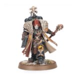 WOLF PRIEST SPACE WOLVES. Los Sacerdotes Lobo son sabios ancianos que velan por el bienestar espiritual y físico de sus hermanos de batalla. Vestidos de negro y engalanados con tótems y macabros yelmos de cráneo de lobo, su presencia es aterradora. Con este kit multicomponente de plástico puedes montar un Sacerdote Lobo, un líder espiritual para tus ejércitos de Lobos Espaciales de Warhammer 40,000. Parte Apotecario y parte Capellán, es ideal para apoyar a tus unidades clave, inspirar a tus guerreros y atender a los heridos. Puedes equiparlo con una pistola bólter absolvor o una daga ritual y elegir entre tres cabezas, una con un casco de cráneo de lobo y dos descubiertas, para que personalizar a tu feroz guerrero sea de lo más sencillo.